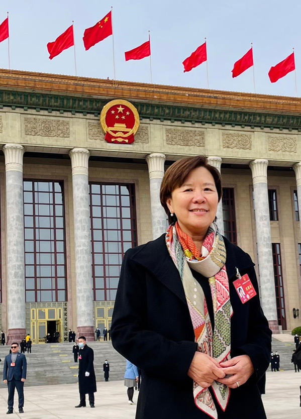 全國兩會）港區代表委員“校長團”多領域建言獻策